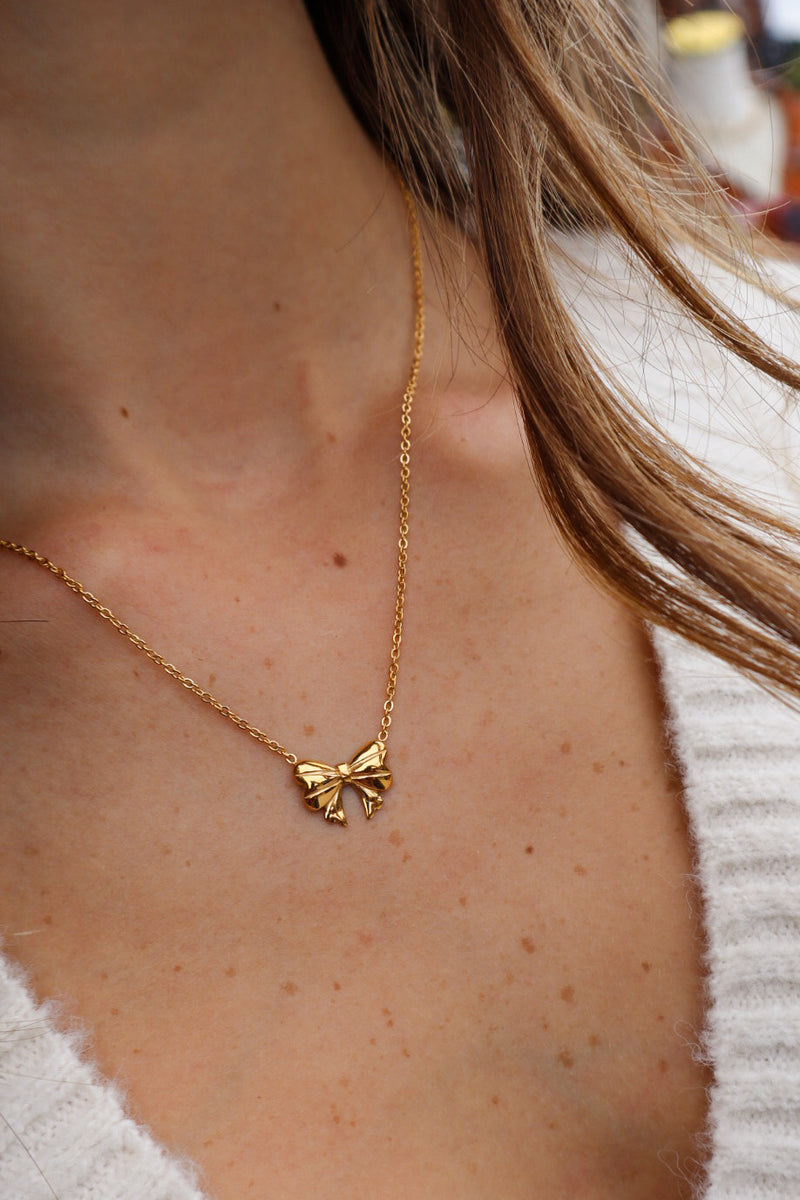 Dainty Bow Necklace