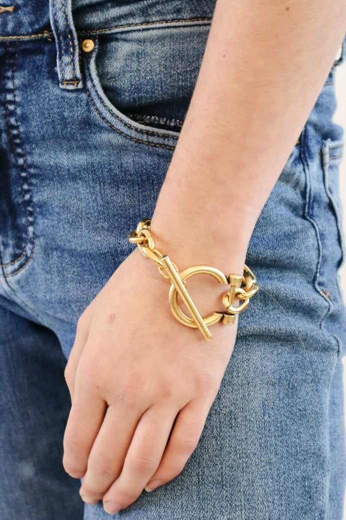 Bold Gold Toggle Link Bracelet